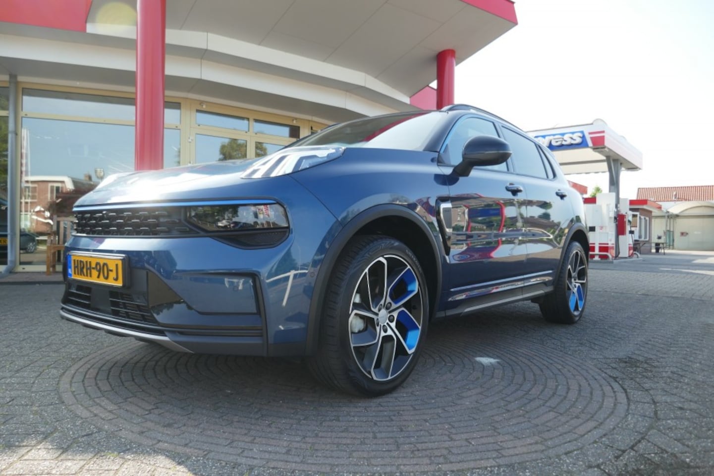 Lynk & Co 01 - LYNK en CO 01 1.5 PHEV 261 PK  AUTOMAAT  PANO/360 CAMERA/NAVI - AutoWereld.nl