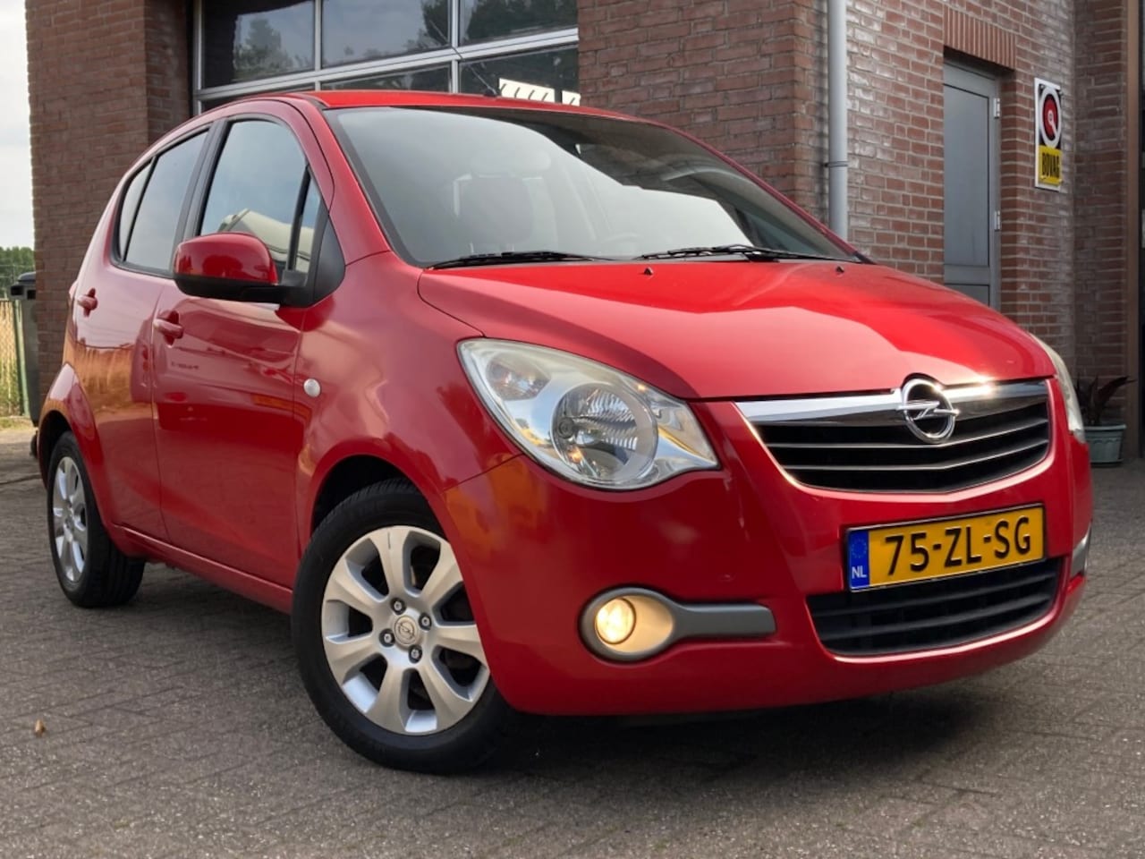Opel Agila - 1.2 Enjoy 1.2 ENJOY, Airco, Trekhaak - AutoWereld.nl