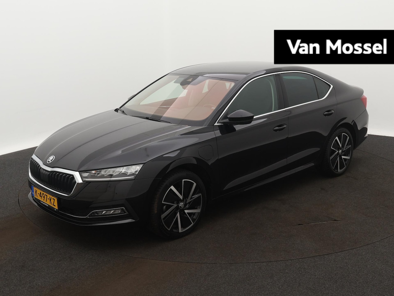 Skoda Octavia - 1.4 TSI iV PHEV Business Edition Plus | TREKHAAK | DODEHOEK DETECTIE | STOELVERWARMING | E - AutoWereld.nl