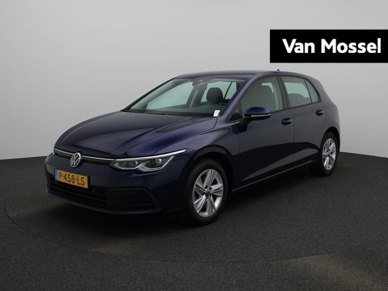 Volkswagen Golf - 1.0 TSI Life Business | Ergo Active Stoelen | All Season Banden | Digital Cockpit | Naviga - AutoWereld.nl