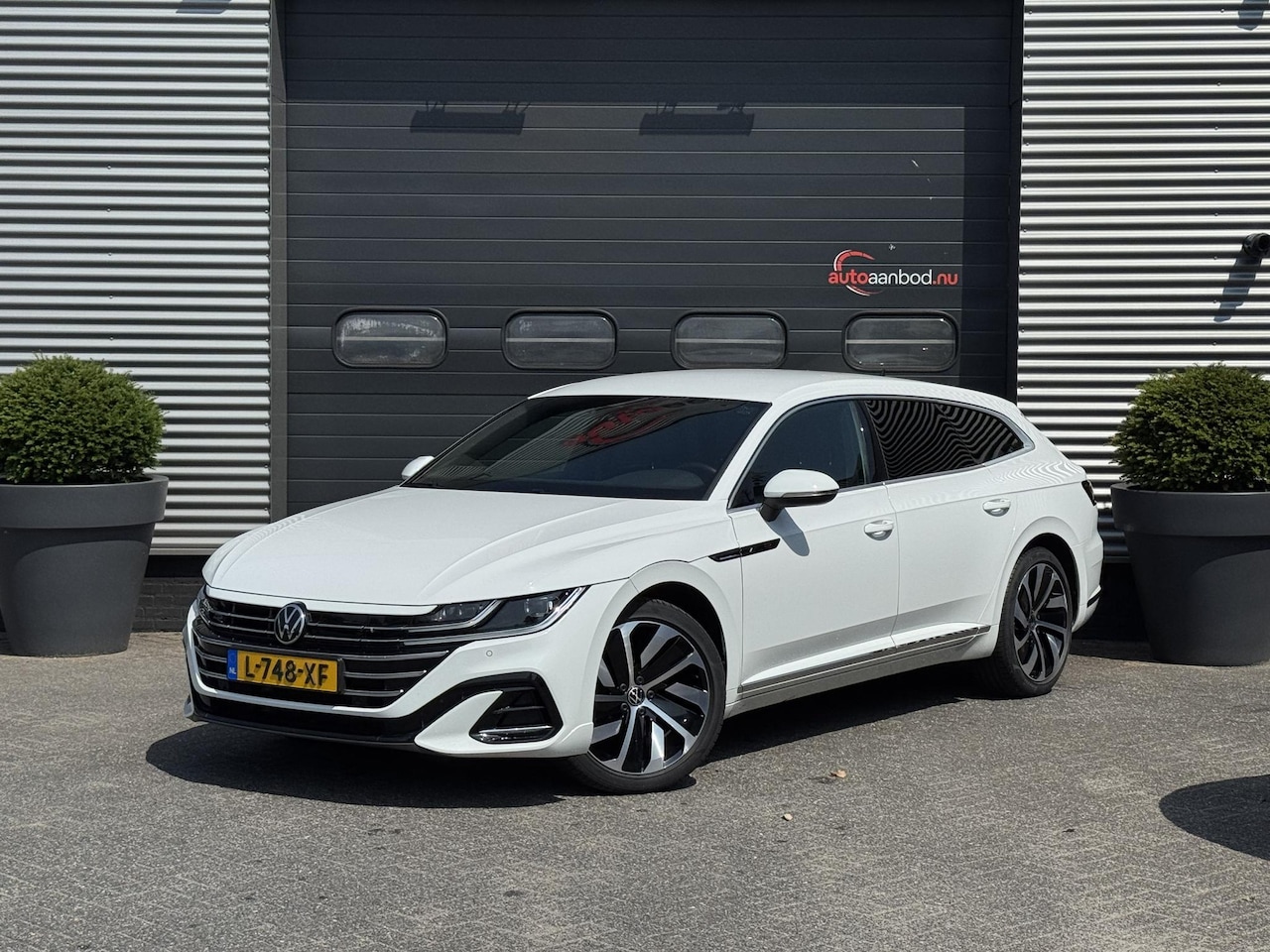Volkswagen Arteon Shooting Brake - 1.4 TSI eHybrid R-Line Business+ | Adaptive Cruise Control | Lane Assist | Stoel/Stuurverw - AutoWereld.nl