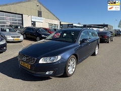 Volvo V70 - 1.6 D2 Momentum Automaat NAV.+ Clima Bj:2014 NAP