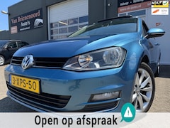 Volkswagen Golf Variant - 1.2 TSI Business Edition met elec panoramadak en parkeersensoren / camera en navigatie en