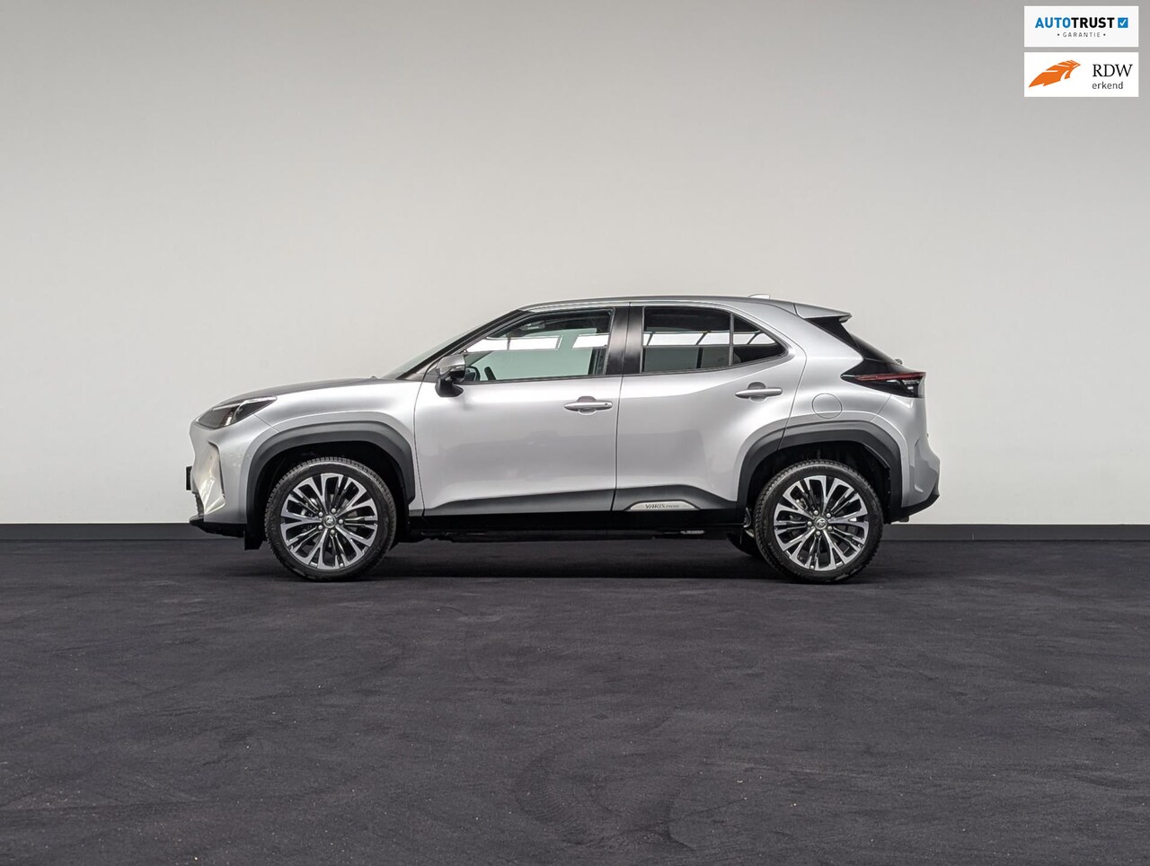 Toyota Yaris Cross - 1.5 Hybrid FULL OPTIONS| Pano | 360 cam | Stoelverw | - AutoWereld.nl