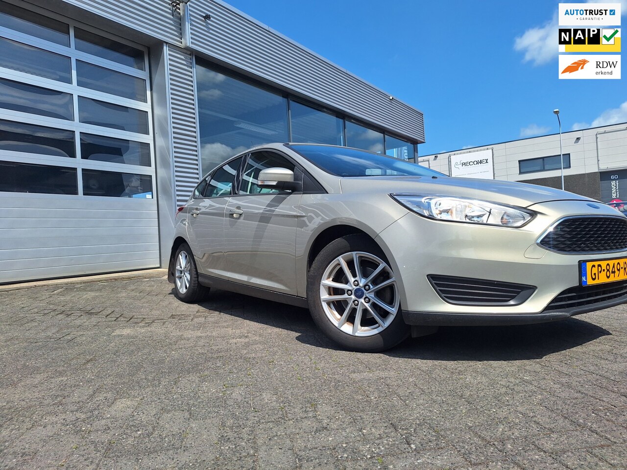 Ford Focus - 1.0 Trend Edit /Navigatie/Pdc Achter/CruiseLm velgen*Dealer onderhouden/Enz - AutoWereld.nl