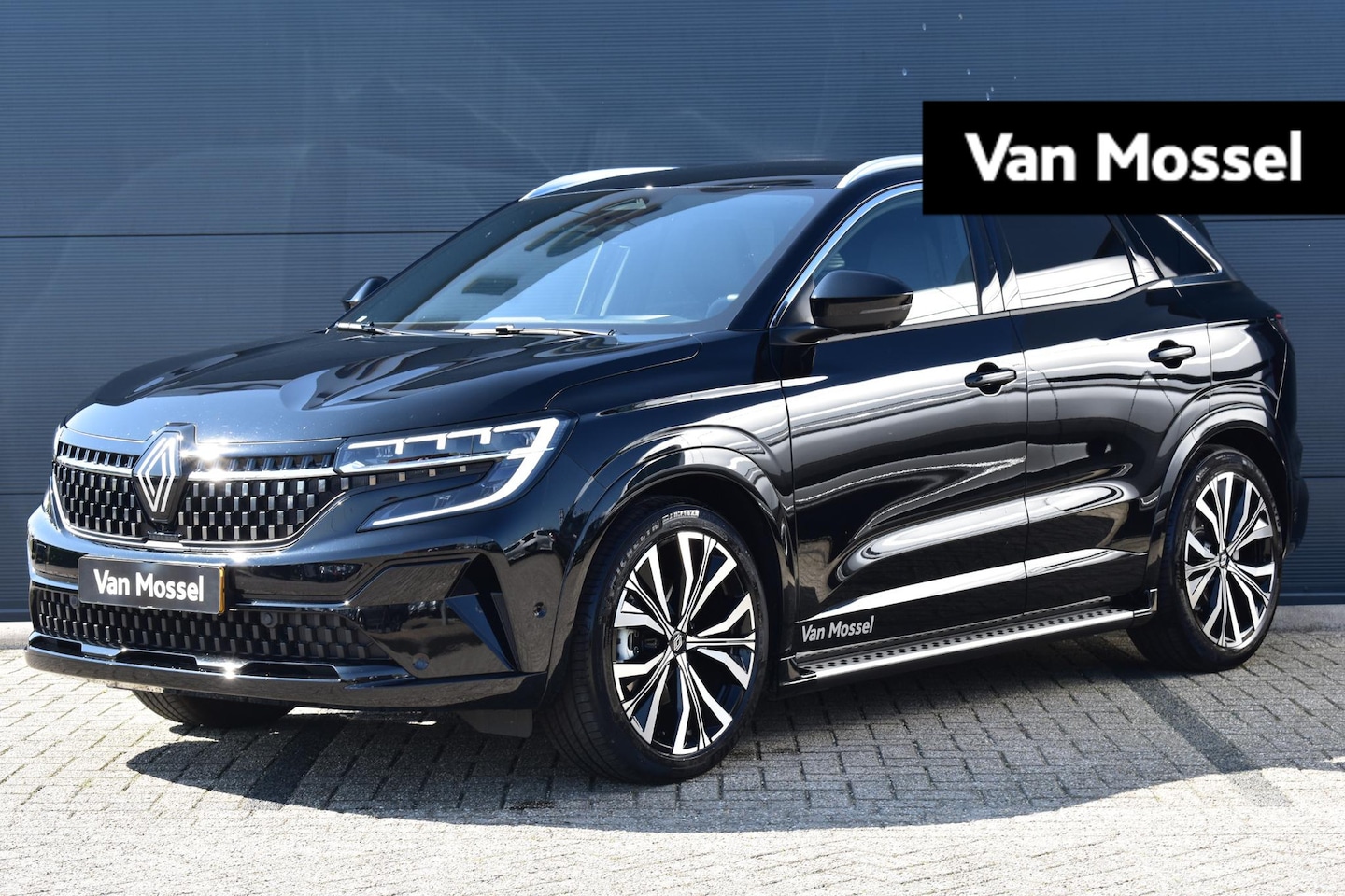 Renault Austral - 1.2 E-Tech Hybrid Iconic 200PK | Sidesteps | Head-Up Display | Harman Kardon Audio | Adapt - AutoWereld.nl