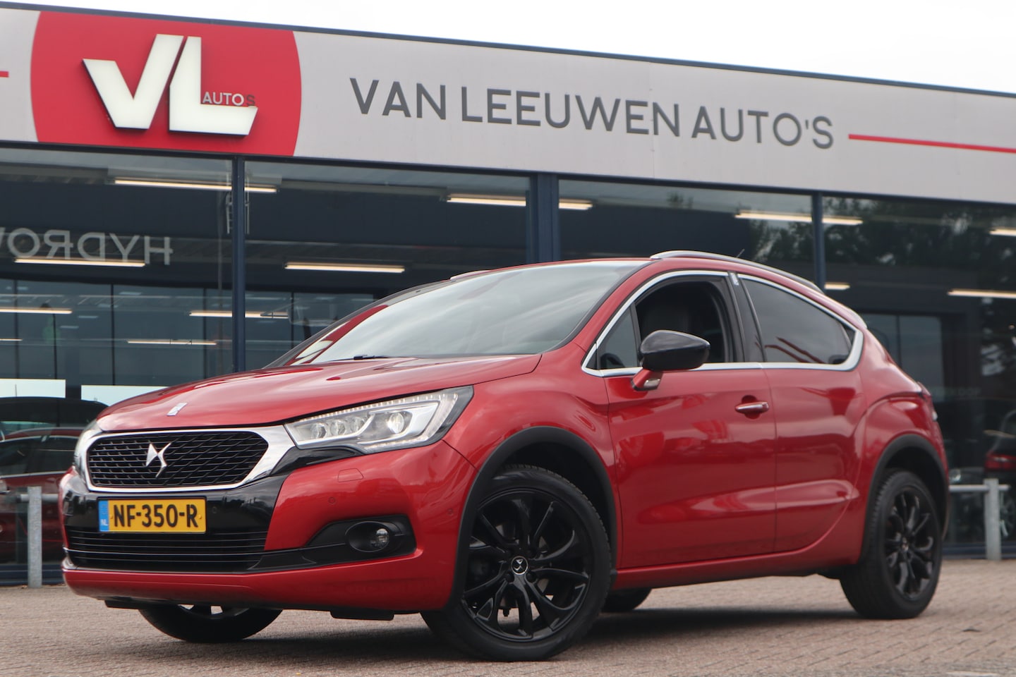 DS 4 Crossback - 1.6 BlueHDi Chic | Automaat | Navi | Trekhaak - AutoWereld.nl