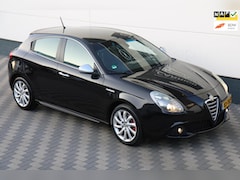 Alfa Romeo Giulietta - 2.0 JTDm Distinctive Carplay Clima NAP