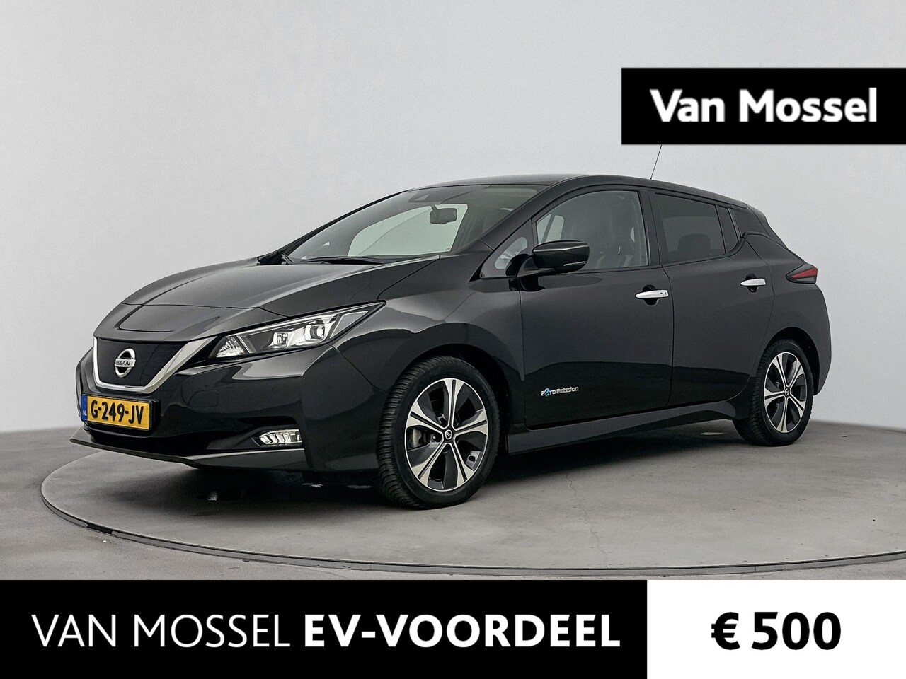 Nissan LEAF - Tekna 40 kWh | Navigatie | Achteruitrij camera | Stoelverwarming - AutoWereld.nl