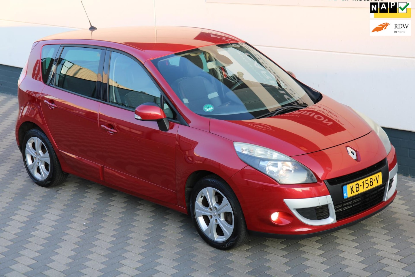Renault Scénic - 1.4 TCE Dynamique Navi Cruise Keyless Airco !! - AutoWereld.nl