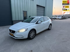 Volvo V40 - 1.6 D2 Kinetic airco is euro5 2012