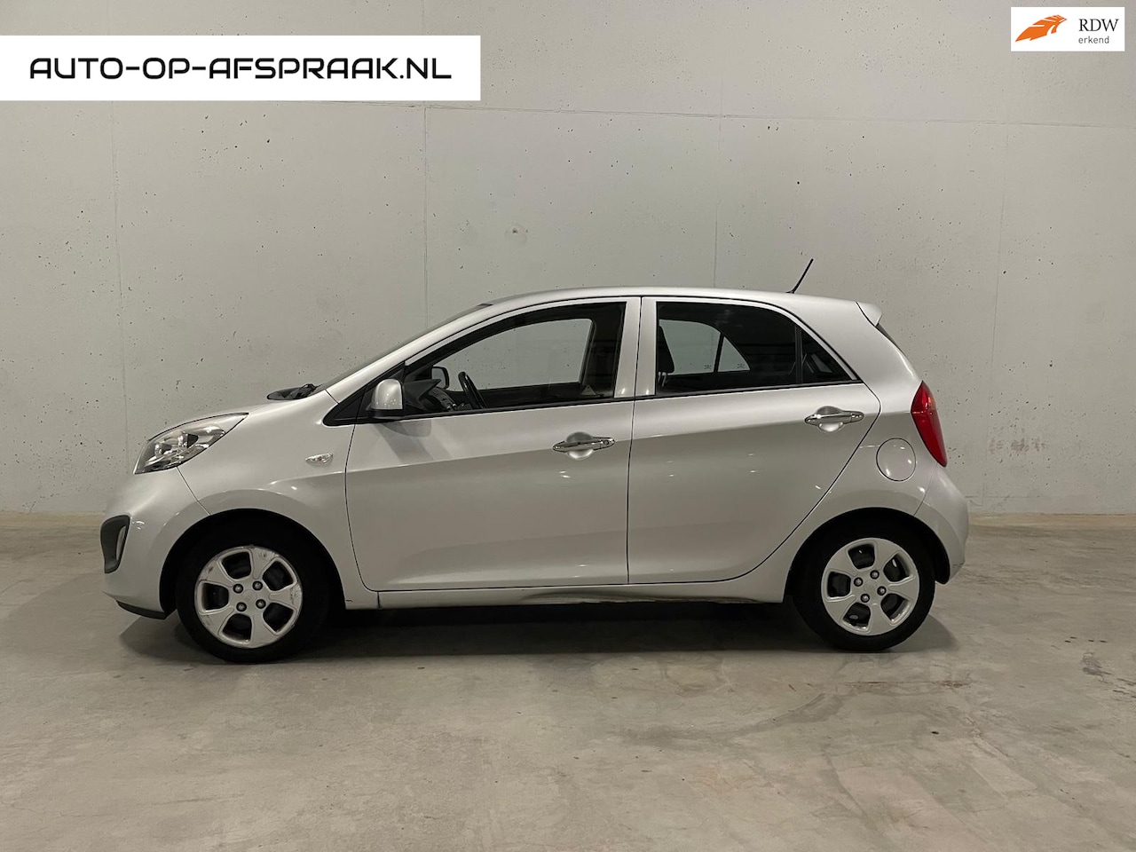 Kia Picanto - 1.0 CVVT BusinessLine 5drs. Airco APK - AutoWereld.nl
