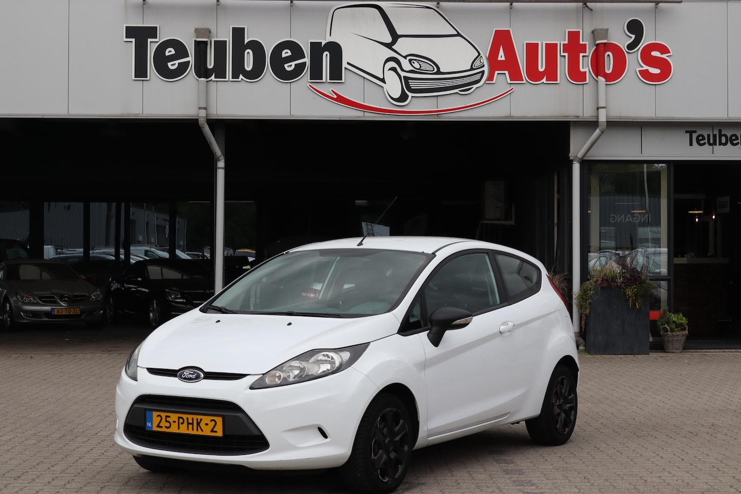 Ford Fiesta - 1.25 Limited Airco, Elektrische ramen, Radio cd speler - AutoWereld.nl