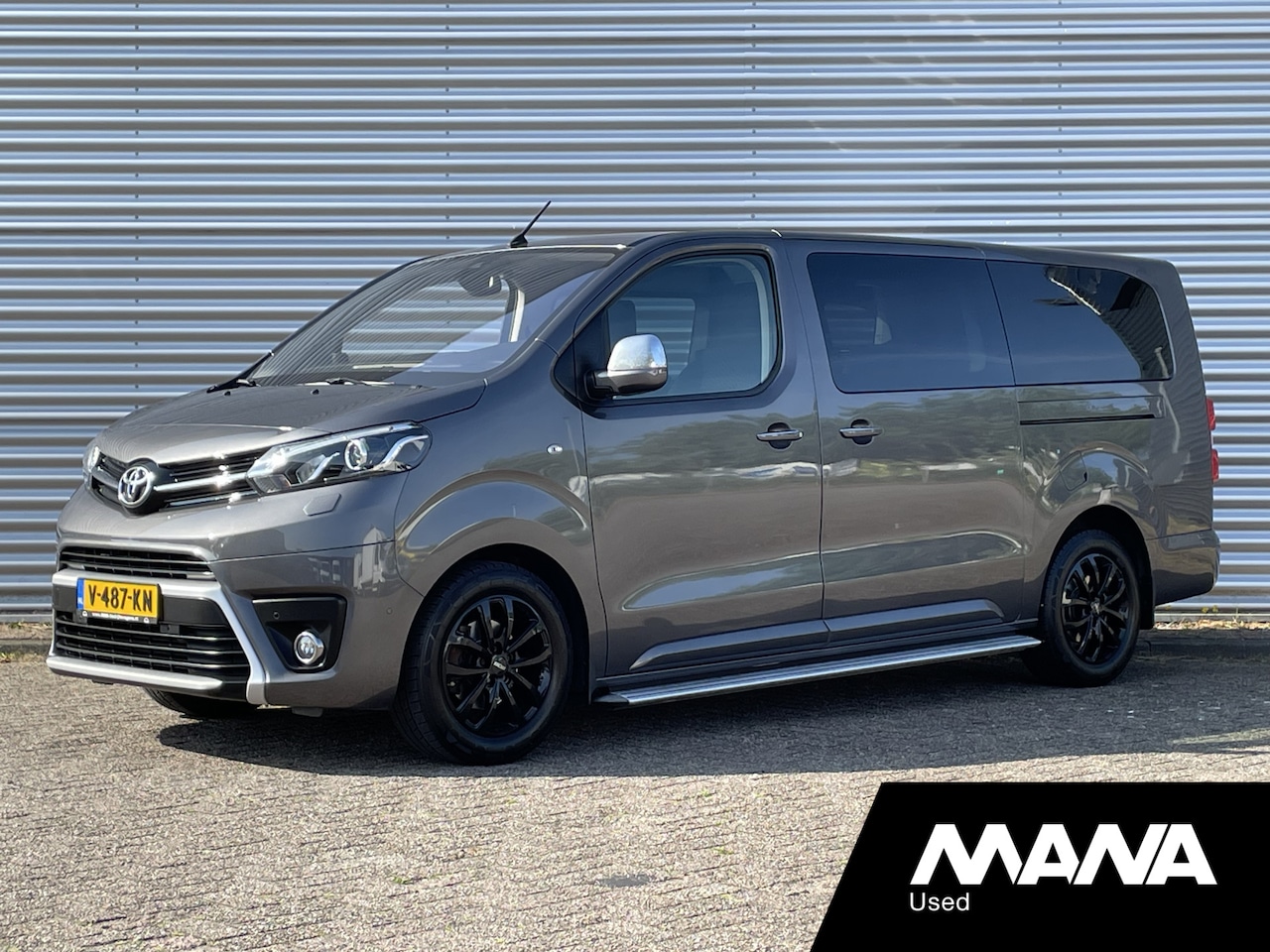 Toyota ProAce Verso - 2.0 D-4D 177PK Professional Long DC Automaat Panorama Navi Carplay - AutoWereld.nl
