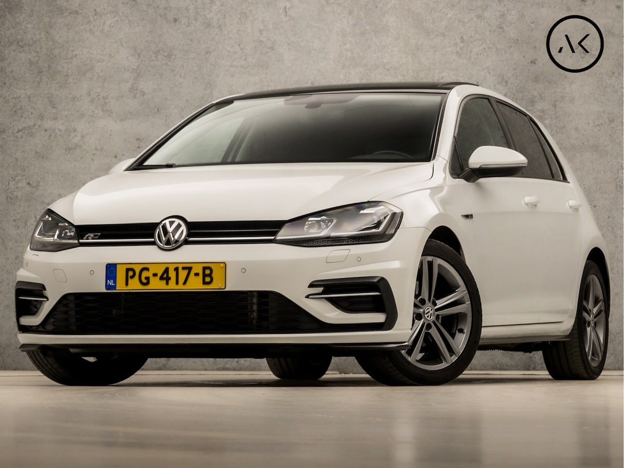 Volkswagen Golf - 1.0 TSI R-Line Sport (SCHUIFDAK, VIRTUAL COCKPIT, APPLE CARPLAY, DYNAUDIO, GROOT NAVI, ALC - AutoWereld.nl