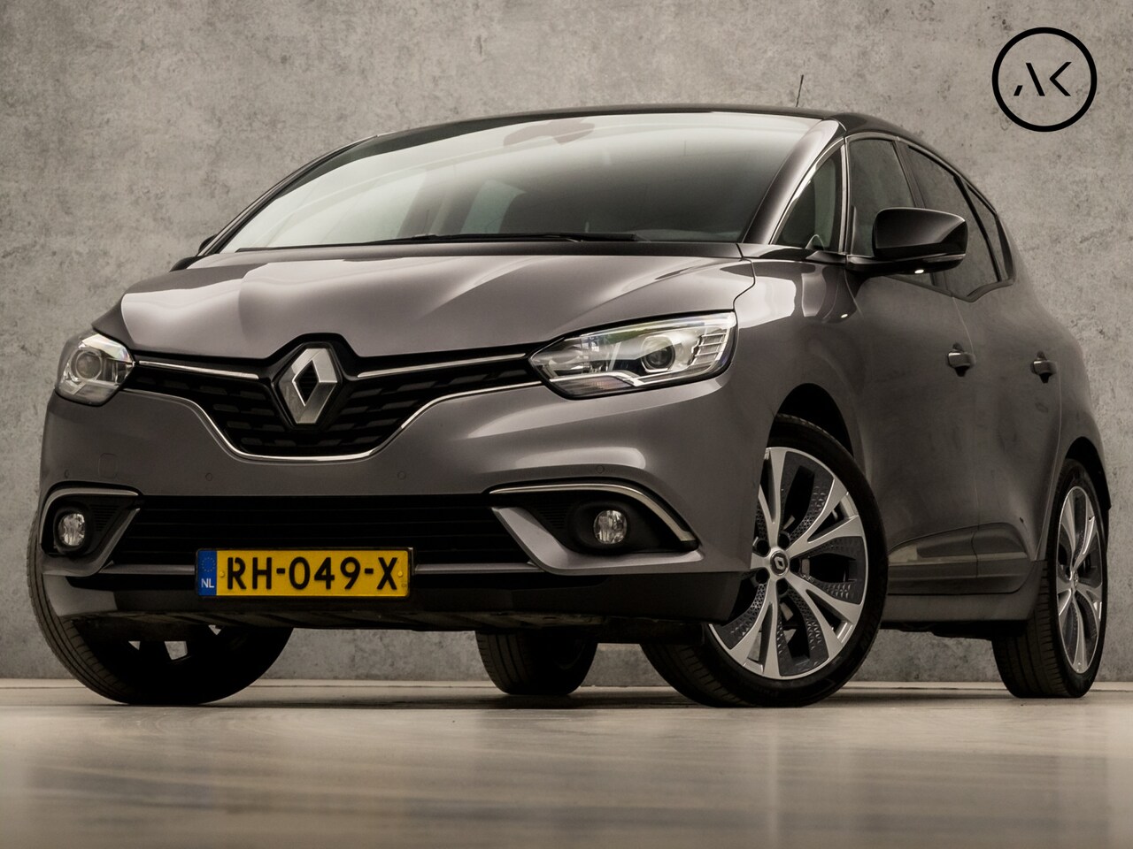 Renault Scénic - 1.2 TCe Sport Collection (APPLE CARPLAY, GROOT NAVI, LEDER, CAMERA, TREKHAAK, SPORTSTOELEN - AutoWereld.nl