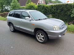 Hyundai Santa Fe - 2.0i-16V Dynamic Motion