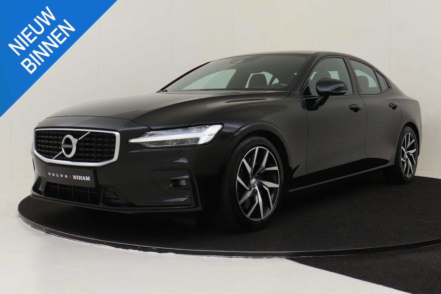 Volvo S60 - T5 AUT. R-DESIGN -POWER-SEAT|CAMERA|BLIS|POLESTAR - AutoWereld.nl