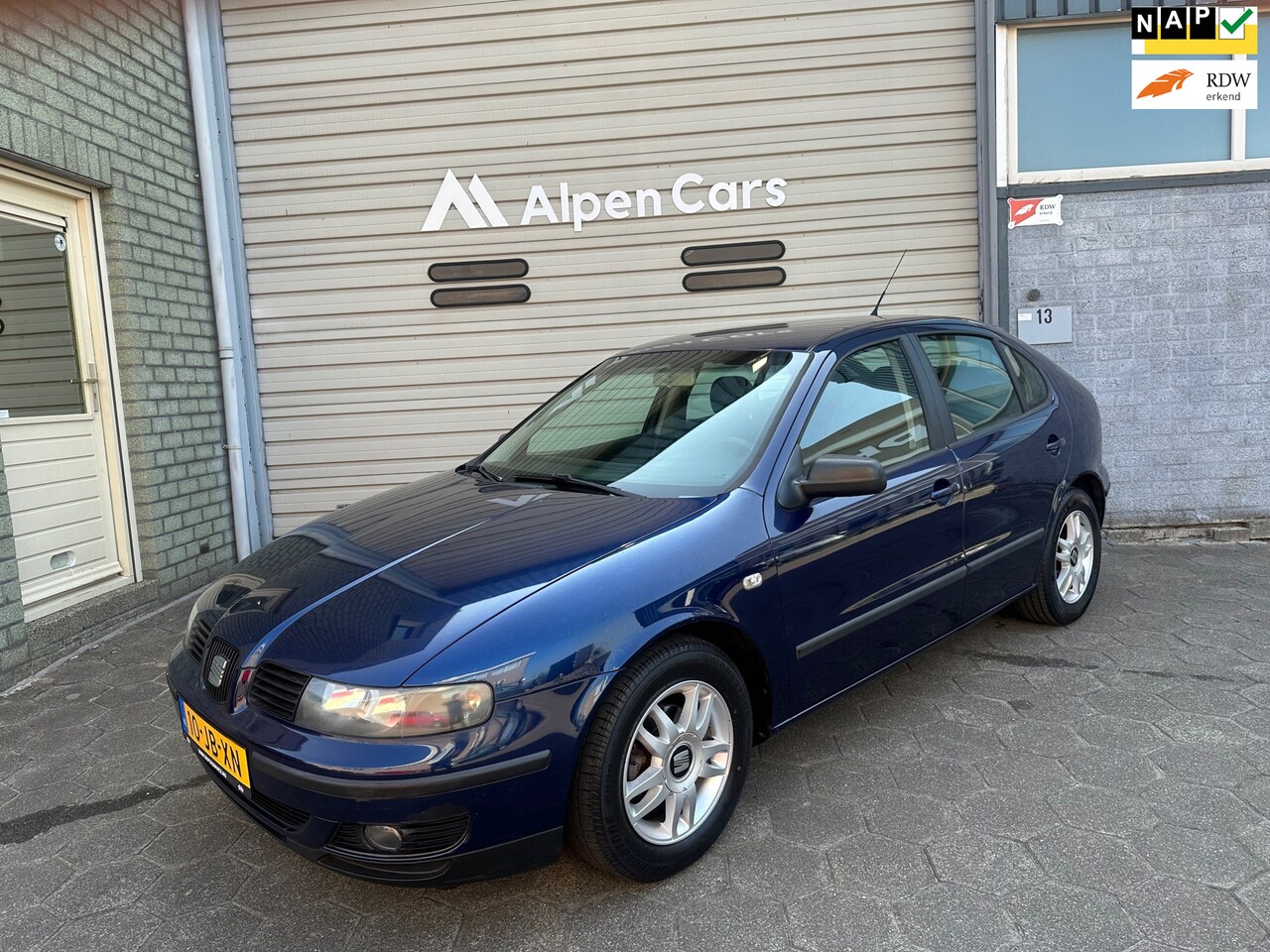 Seat Leon - 1.6-16V Sport Airco / LMV / APK 07-2026 - AutoWereld.nl