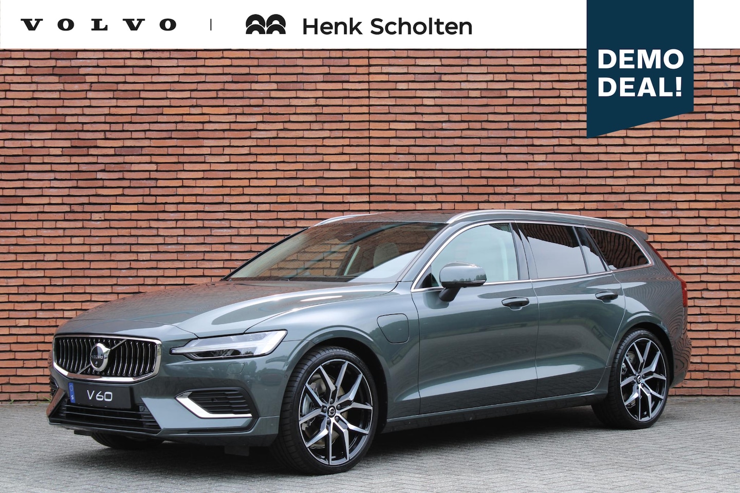 Volvo V60 - T8 Plug-in hybrid AWD Ultra Bright | 20 inch Polestar velgen | Bowers & Wilkins | Geventil - AutoWereld.nl