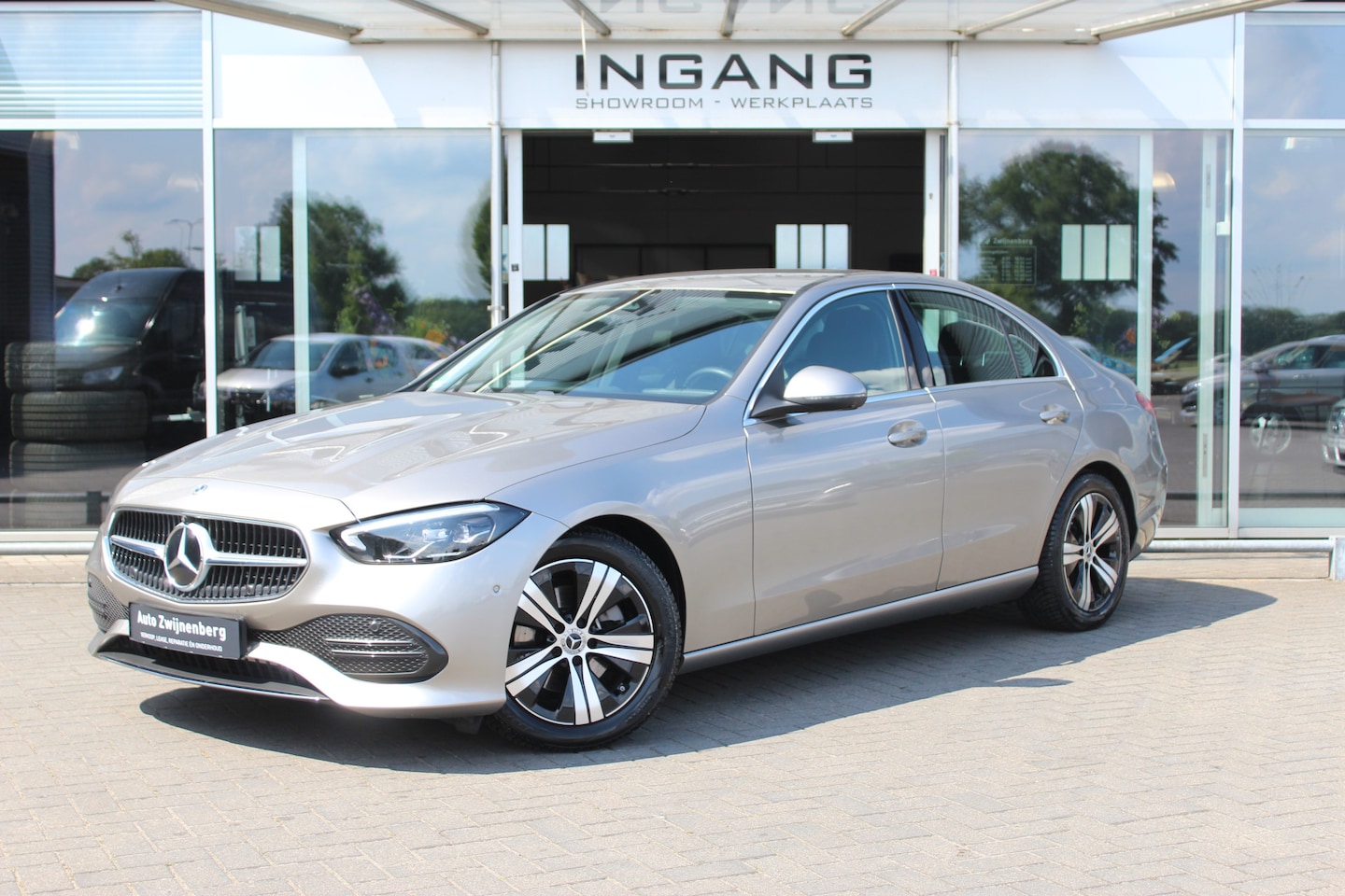Mercedes-Benz C-klasse - 180 Luxury Line | 360° | Stoelver. | navi - AutoWereld.nl