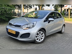 Kia Rio - 1.4 CVVT ExecutiveLine Navi Camera