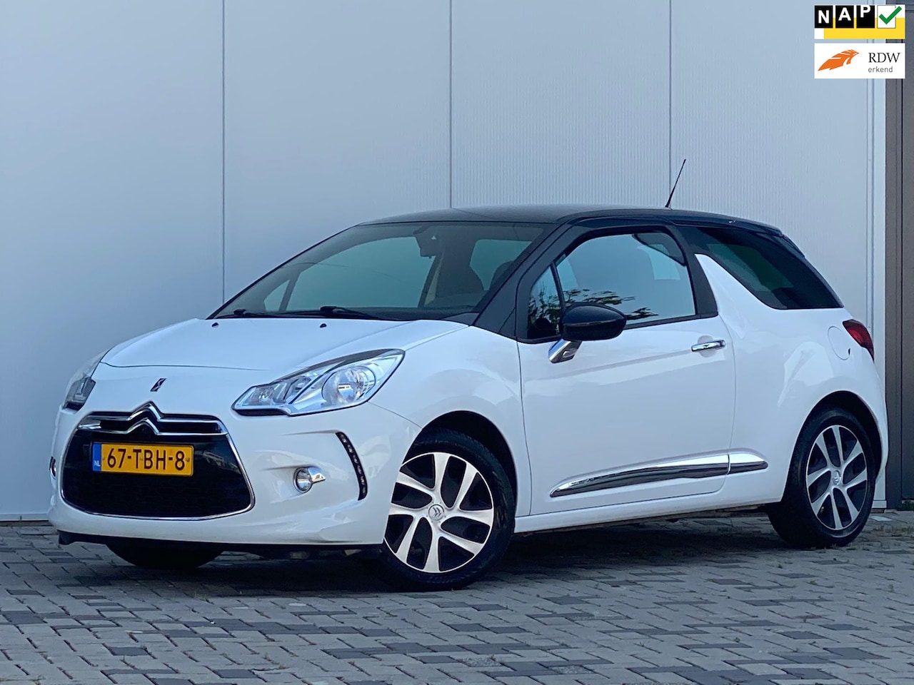 Citroën DS3 - 1.6 e-HDi So Chic 1.6 e-HDi So Chic - AutoWereld.nl