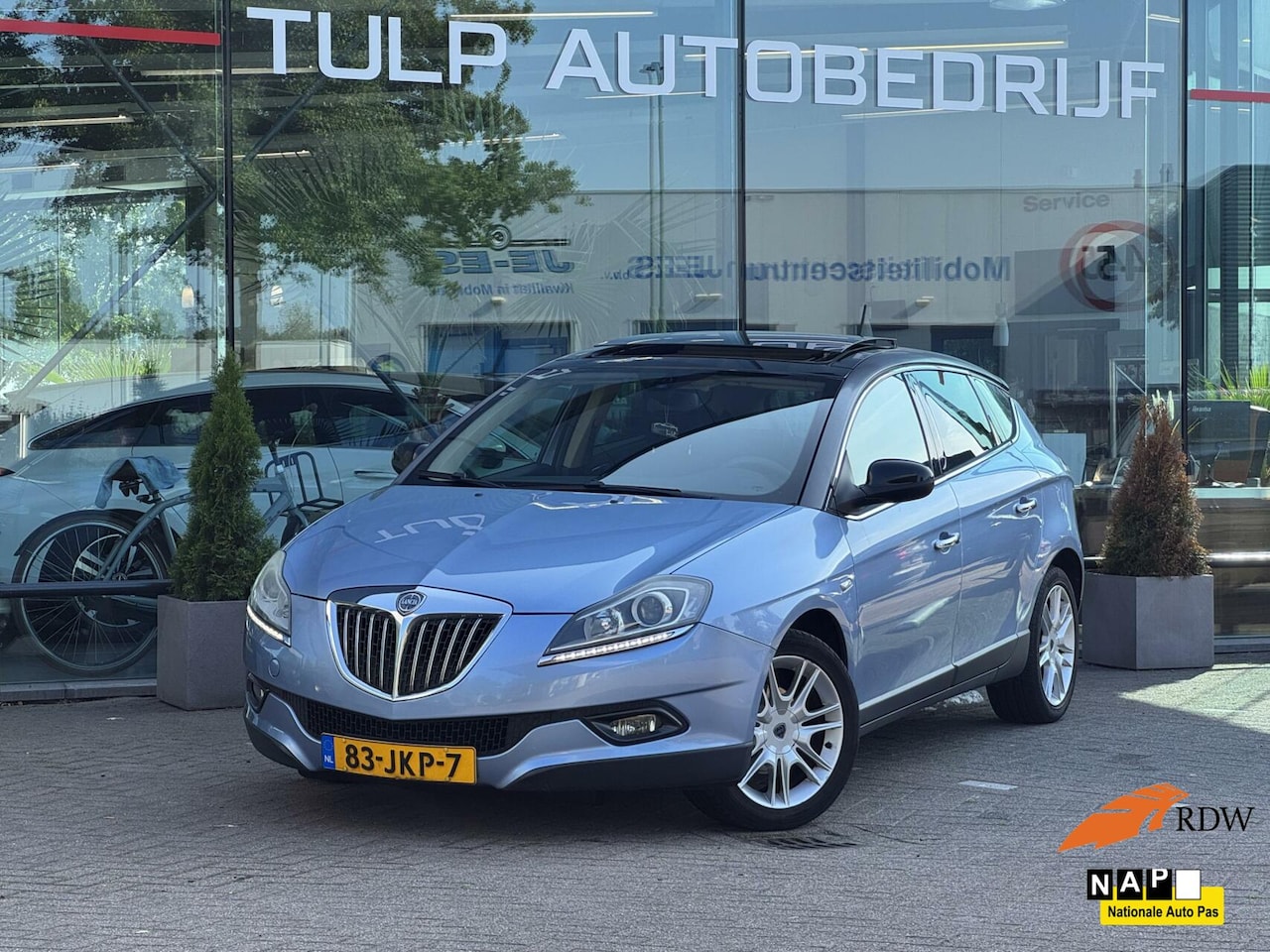 Lancia Delta - 1.4-16V Platino Zeer mooie auto en Top onderhoud! - AutoWereld.nl