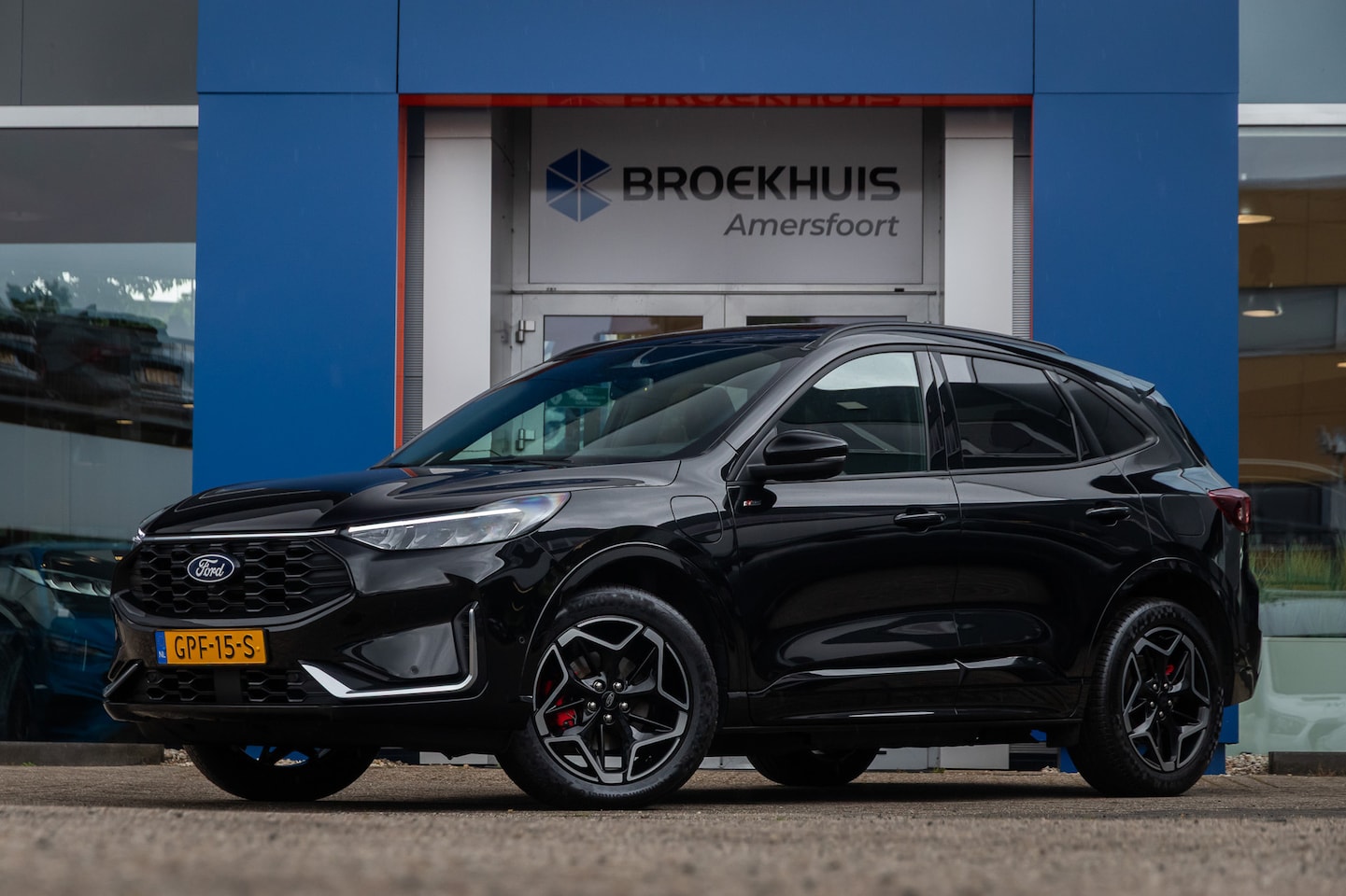 Ford Kuga - 2.5 PHEV ST-Line X | Elektrisch panorama-dak | Elektrisch verstelbare stoel met geheugen | - AutoWereld.nl