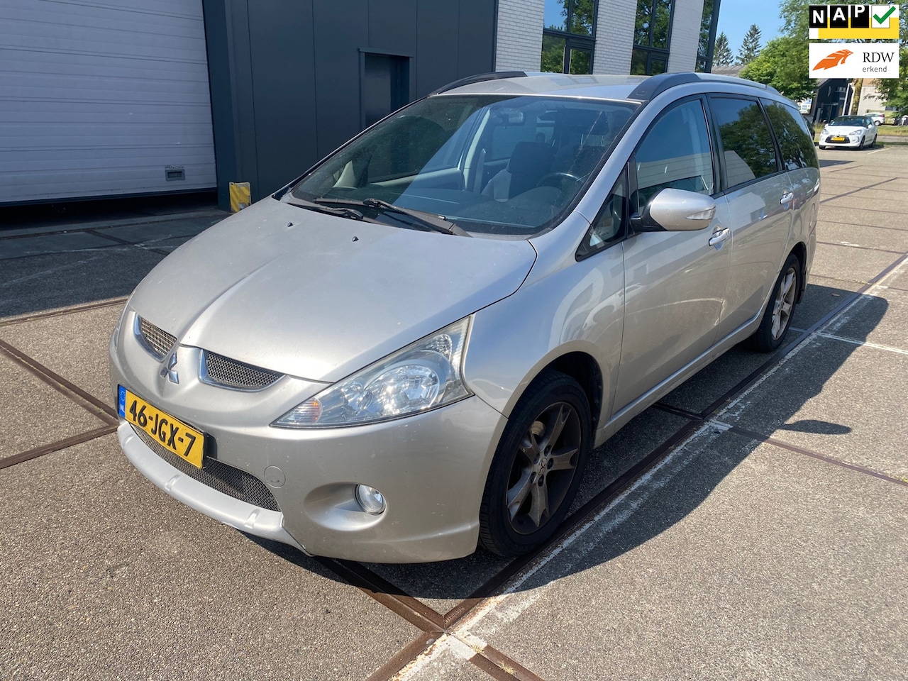 Mitsubishi Grandis - 2.4-16V InSport / 7 PERSOONS / APK / AIRCO / NAP / MOTOR TECHNIESCH 100% / KLEINE SCHADE R - AutoWereld.nl