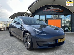 Tesla Model 3 - Standard RWD Plus 60 kWh 87% SOH Trekhaak (1.000kg) 1e Eigenaar Rijklaarprijs