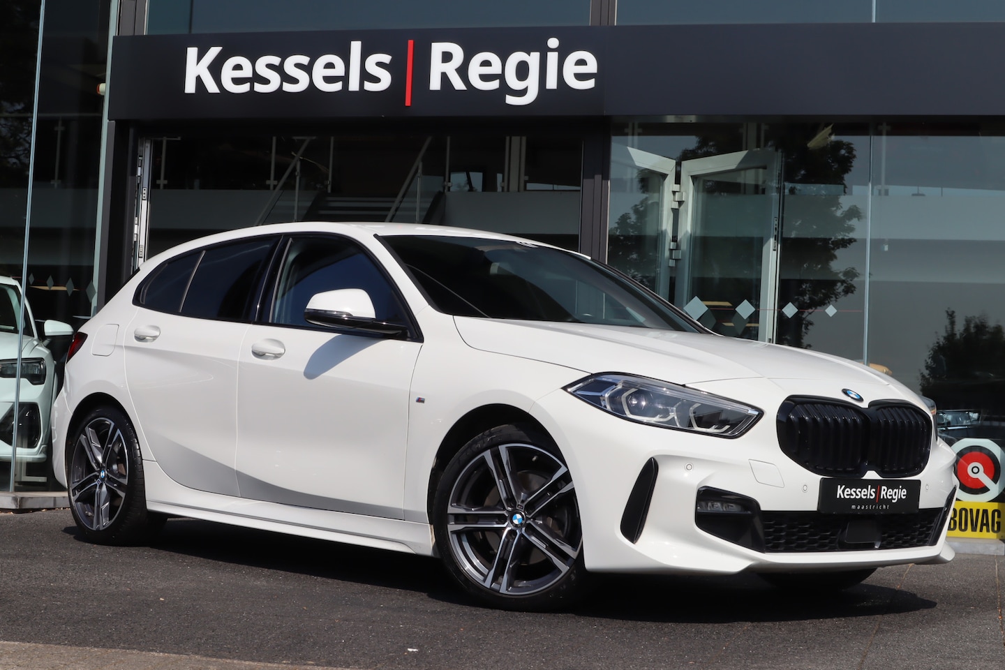 BMW 1-serie - 118i M-sport Live Cockpit Navi Led - AutoWereld.nl