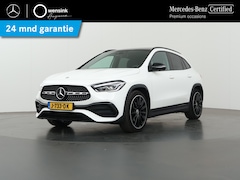 Mercedes-Benz GLA-Klasse - 200 AMG Line | Panoramadak | Night | Widescreen | Multispaaks velgen | Achteruitrijcamera