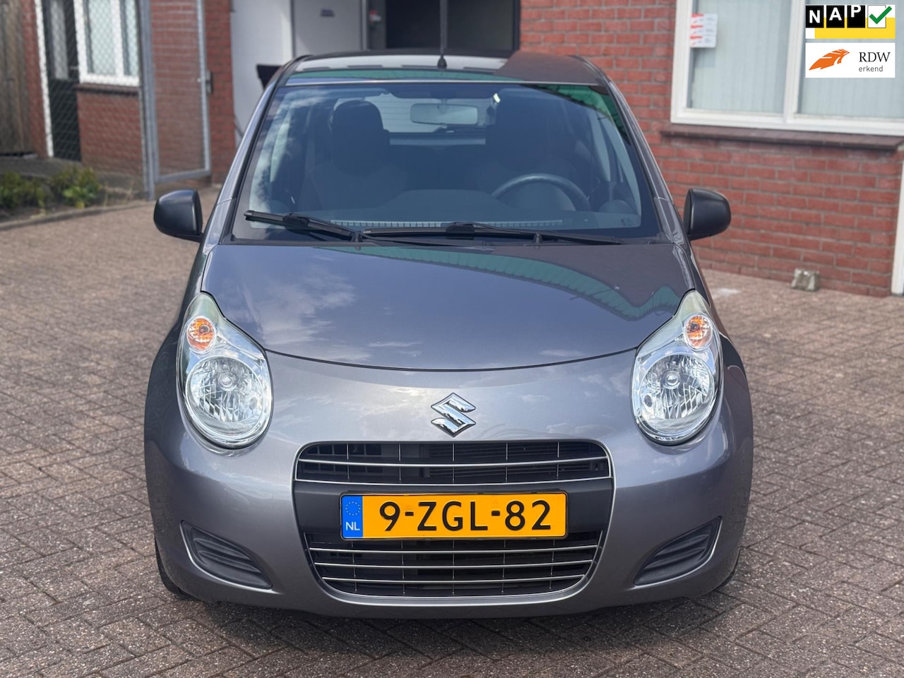 Suzuki Alto - 1.0 Celebration EASSS 1.0 Celebration EASSS - AutoWereld.nl