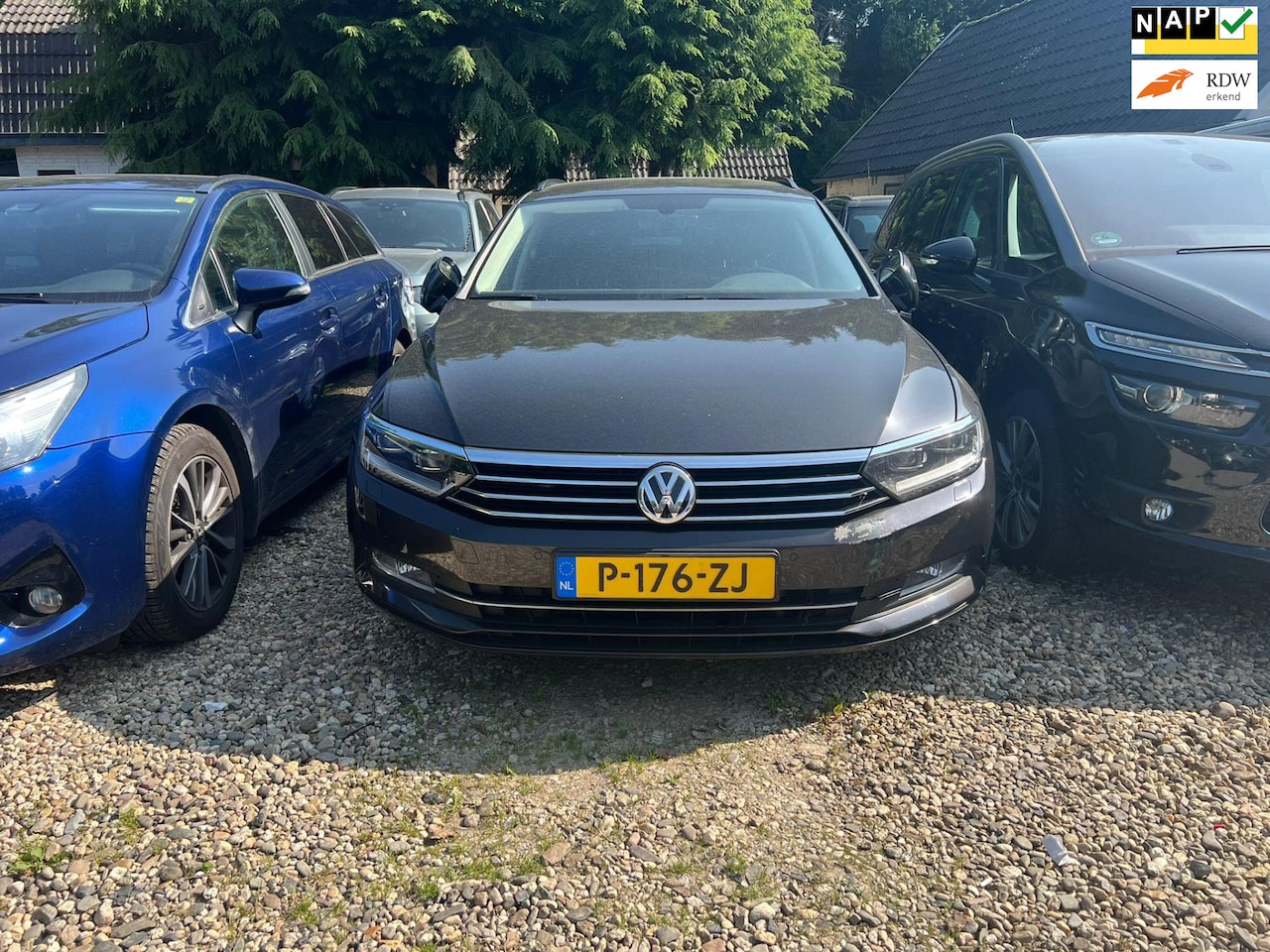 Volkswagen Passat Variant - 1.6 TDI Highline Business R EXPORT - AutoWereld.nl