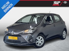 Toyota Yaris - 1.0 VVT-i Aspiration Trekhaak Navigatie
