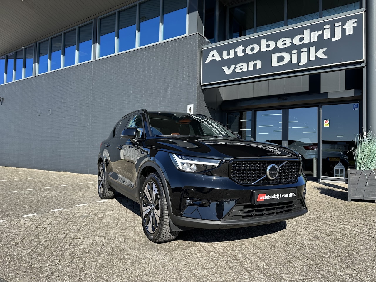 Volvo XC40 - 1.5 T5 Plug-in hybrid Ultimate Dark - AutoWereld.nl