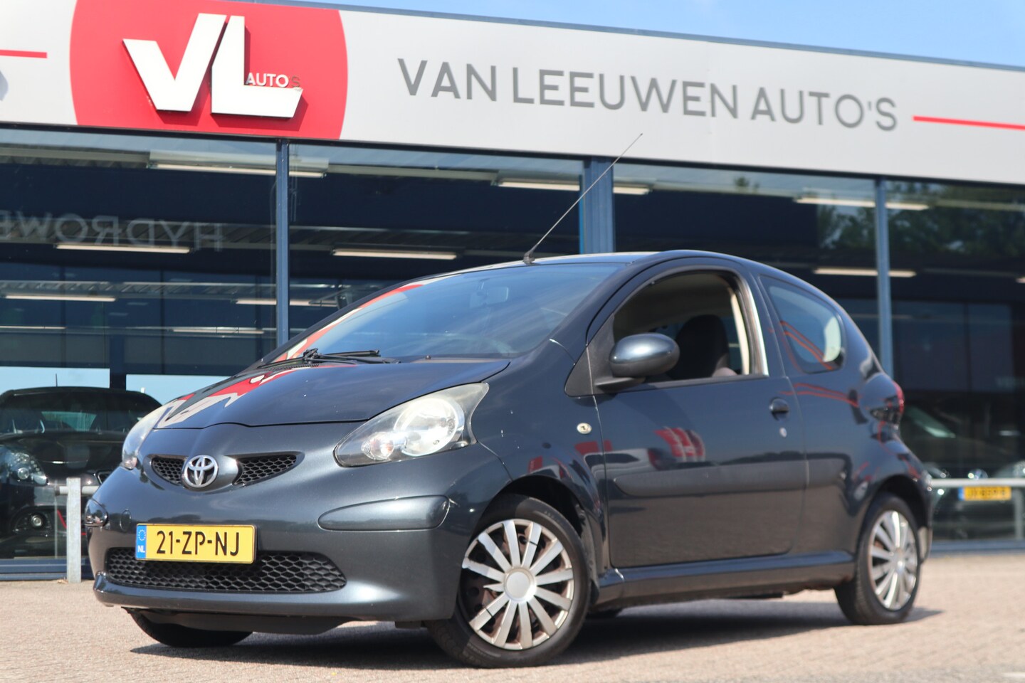 Toyota Aygo - 1.0-12V + | Airco | Elektrische Ramen | Radio CD - AutoWereld.nl