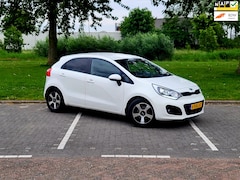Kia Rio - 1.2 CVVT Plus Pack / Airco / 5 deurs / Nap / Led / Nieuwe Apk