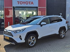 Toyota RAV4 - 2.5 HYBRID STYLE NAVI TREKHAAK LEDER STOELVERWARMING JBL-AUDIO EL-ACHTERKLEP PRIVACY-GLASS