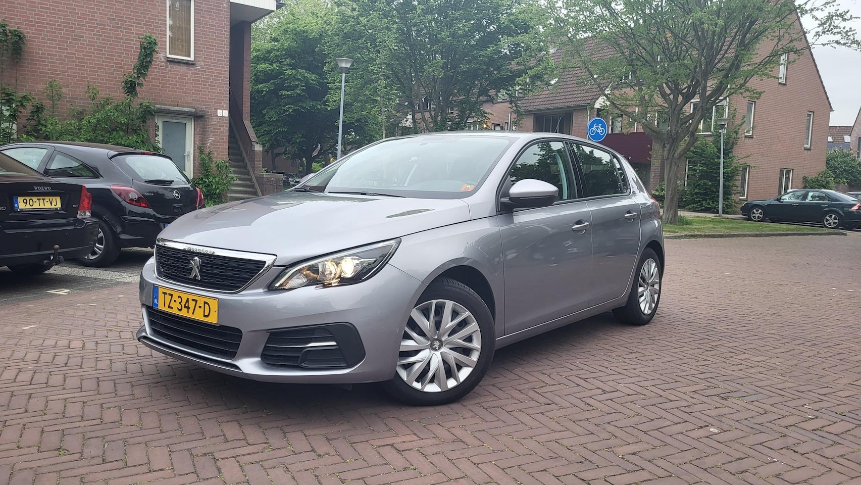 Peugeot 308 - 1.2 PureTech Blue Lease lerenbekleding - AutoWereld.nl