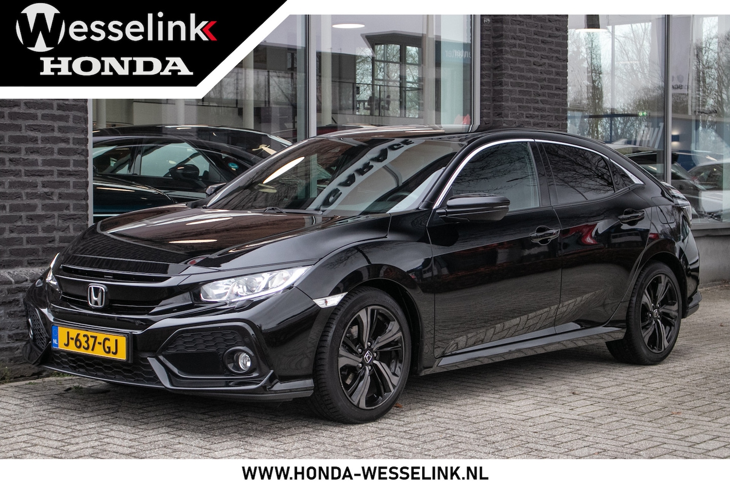 Honda Civic - 1.0 i-VTEC Elegance - All-in rijklrprs | Honda Sensing | Apple cp/Android auto - AutoWereld.nl