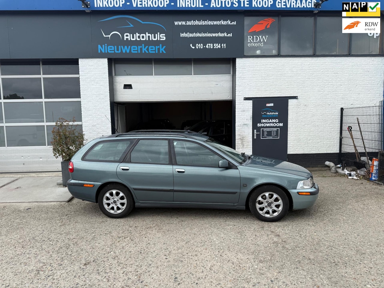 Volvo V40 - 1.8-Automaat- met Airco, Cruise Control, NAP en een nieuwe APK!!! - AutoWereld.nl