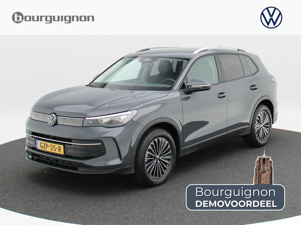 Volkswagen Tiguan - Life Edition 1.5 eTSI 130 pk Automaat | Trekhaak | App Connect | Camera | Stoelverwarming - AutoWereld.nl