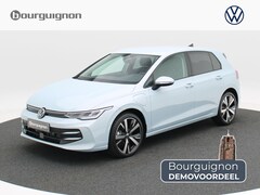Volkswagen Golf - Life Edition 1.5 eHybrid 150 kW / 204 pk | 18" Velgen | Camera | Cruise Control Adaptief |