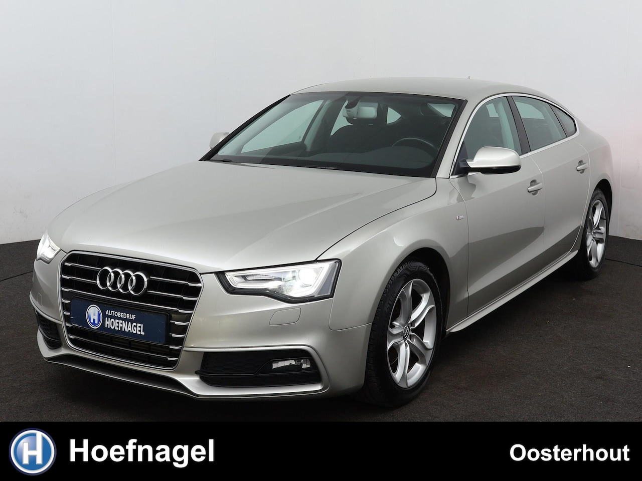 Audi A5 Sportback - 1.8 TFSI Adrenalin Automaat | Navigatie | Parkeersesnoren - AutoWereld.nl
