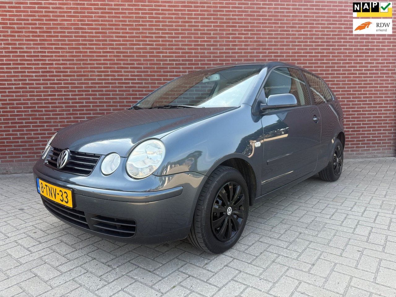 Volkswagen Polo - 1.2 3-deurs / Airco / Apk - AutoWereld.nl