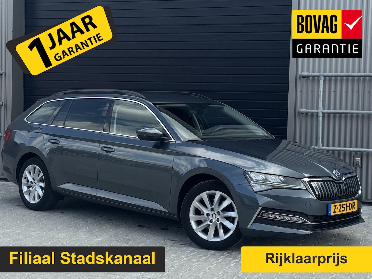 Skoda Superb Combi - 1.4 TSI iV Business Edition Plus Prijs Inclusief Onderhoud & 12 Maand BOVAG Garantie | Tre - AutoWereld.nl