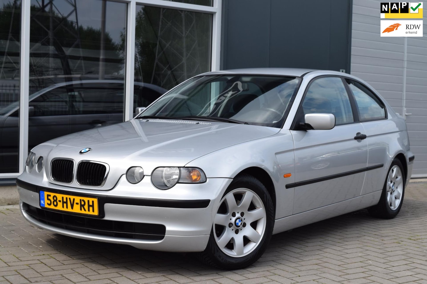 BMW 3-serie Compact - 316ti Executive | Automaat | Airco | NAP + APK 2-2026 ! - AutoWereld.nl
