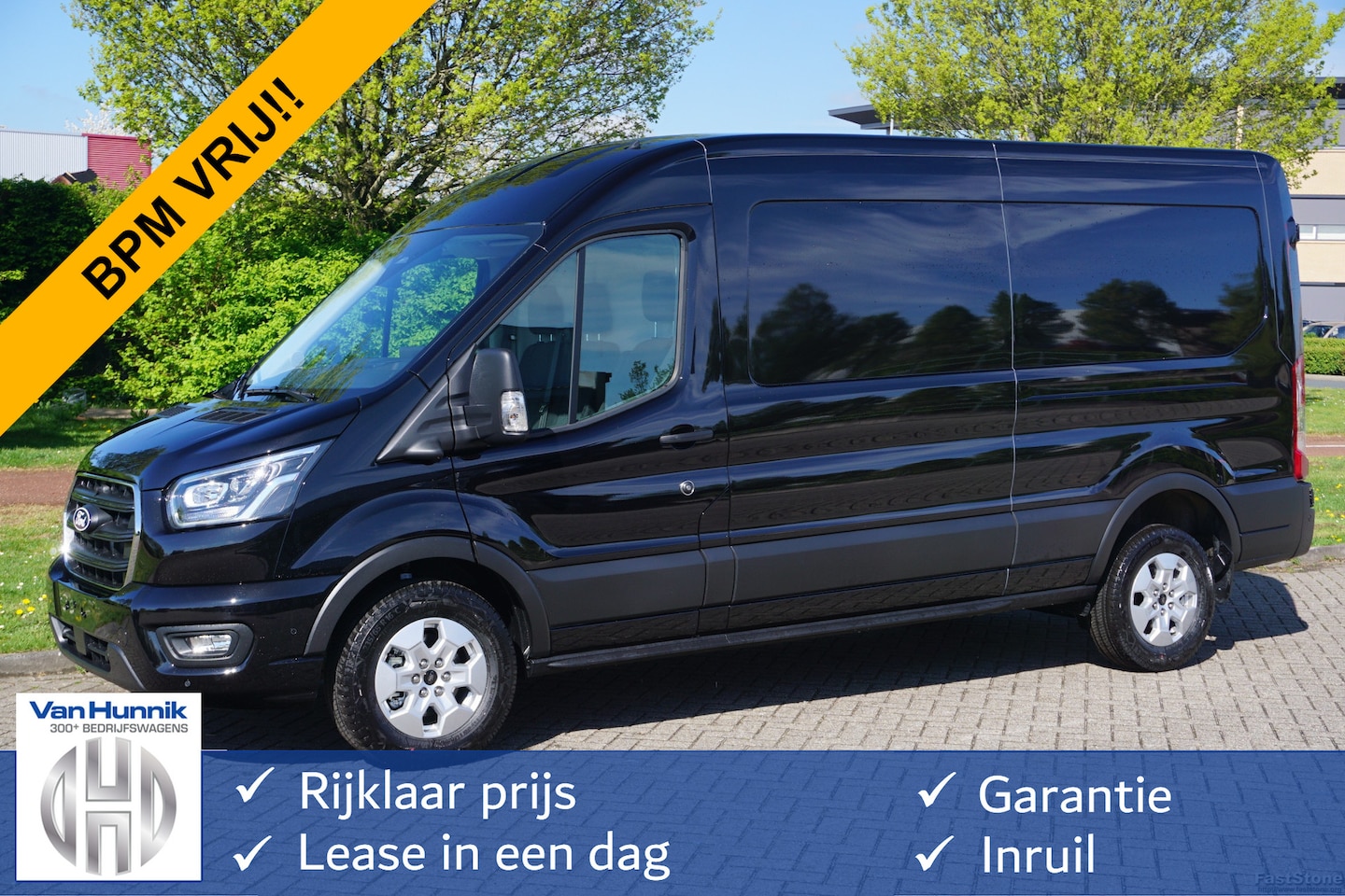 Ford Transit - 350L L3H2 Limited AUT-8 165PK BPM VRIJ Navi, Adap. Cruise, 360° Cam, Trekhaak, Xenon!! NR. - AutoWereld.nl